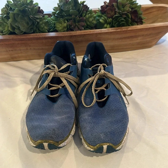 ADIDAS UCLA Gameday Luxe Football Running‎ Athletic Training Shoes size 11 - Picture 4 of 7